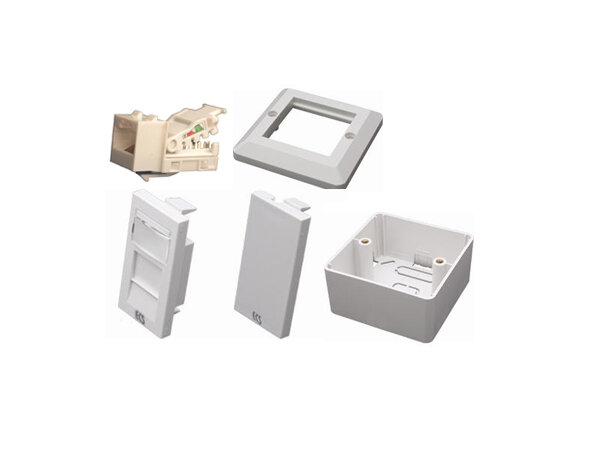ECS 1xRJ45 UTP C6 Påvegg Komplett Produkt - Toolless 