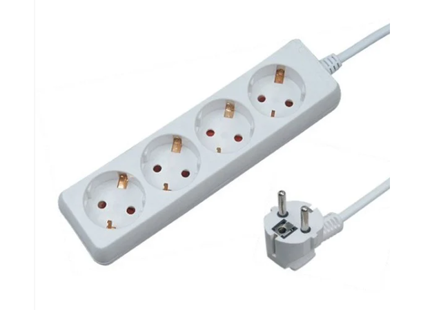 4-veis forgreiner m/jord Alcadon: 3m ledning 