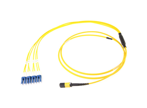 ECS Fanout MPO-LC  8x10/125 OS2  3,0m QSFP+ till SFP+ 