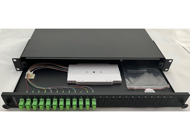 Fiberpanel 19'' SM 12xSCS 1U 12F SC/APC inkl fiberhaler