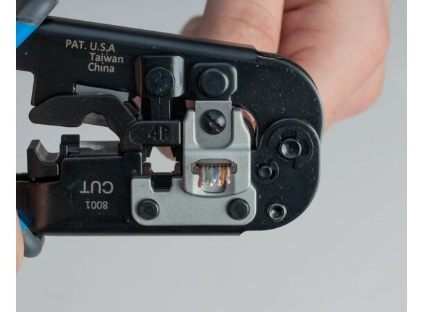RJ45 krympetang + kutter bypass 4/6/8P Type UC-4569, kabelkutter og avisolering 