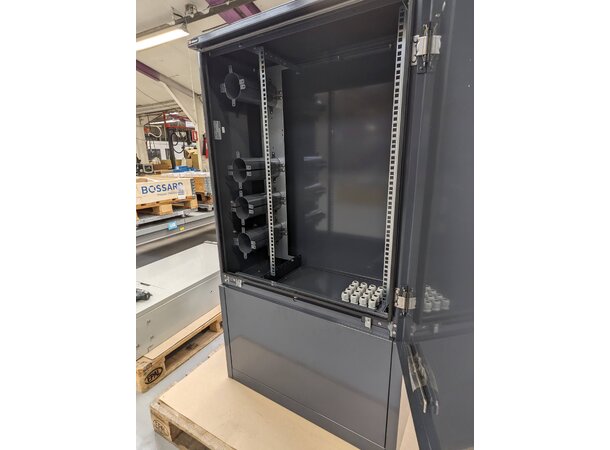 Triarca fiberskap FT 785 XL RAL 7037 Euro sylinder lås 