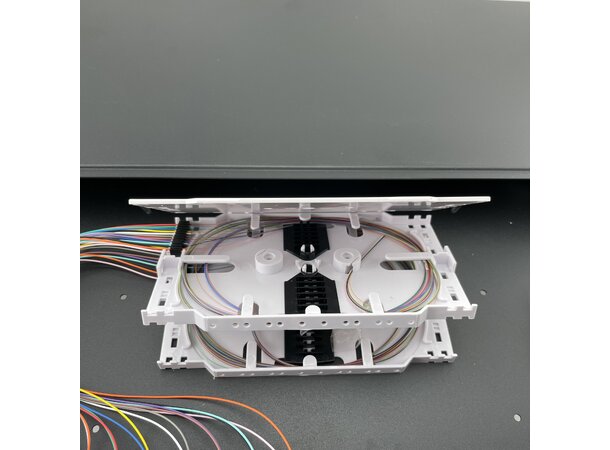 Fiberpanel 19'' SM 12xLCD 1U 24F LC/UPC inkl fiberhaler